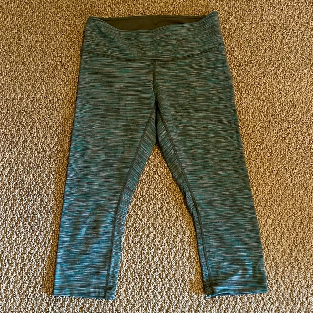 Lululemon leggings size 8